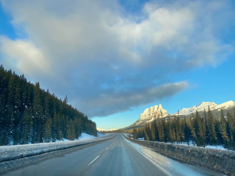 Heading to Lake Louise, Canada. Image © PlanetSKI